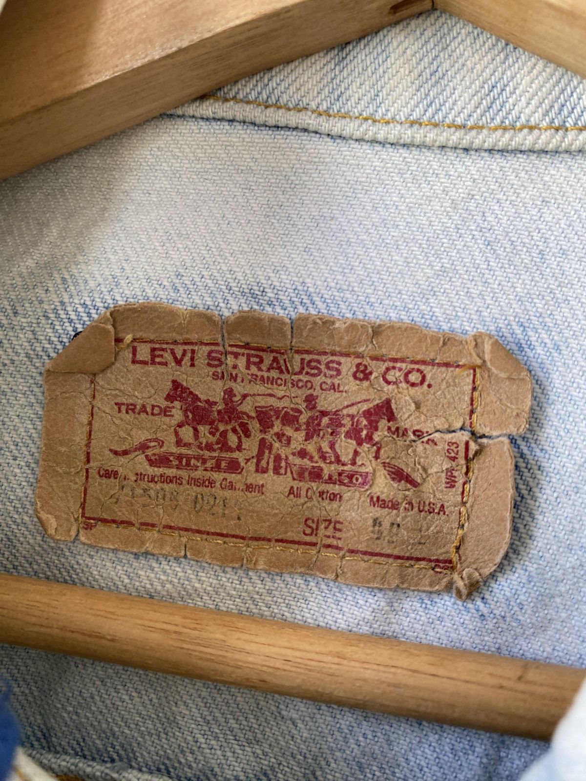 Levi's Vintage 80’s Levis Stonewashed Trucker Denim Jacket Size US M / EU 48-50 / 2 - 15 Thumbnail