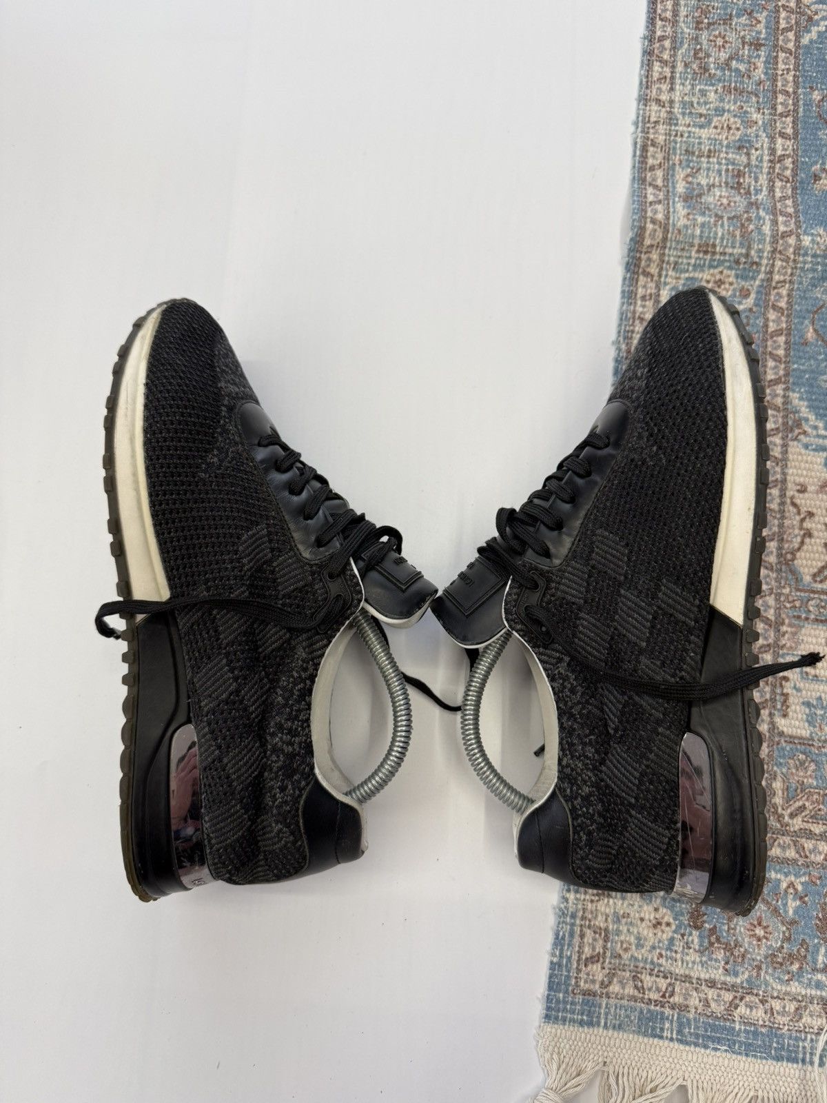 Louis Vuitton Louis Vuitton Damier Run Away Sneakers Shoes Size US 6.5 / EU 39-40 - 13 Thumbnail