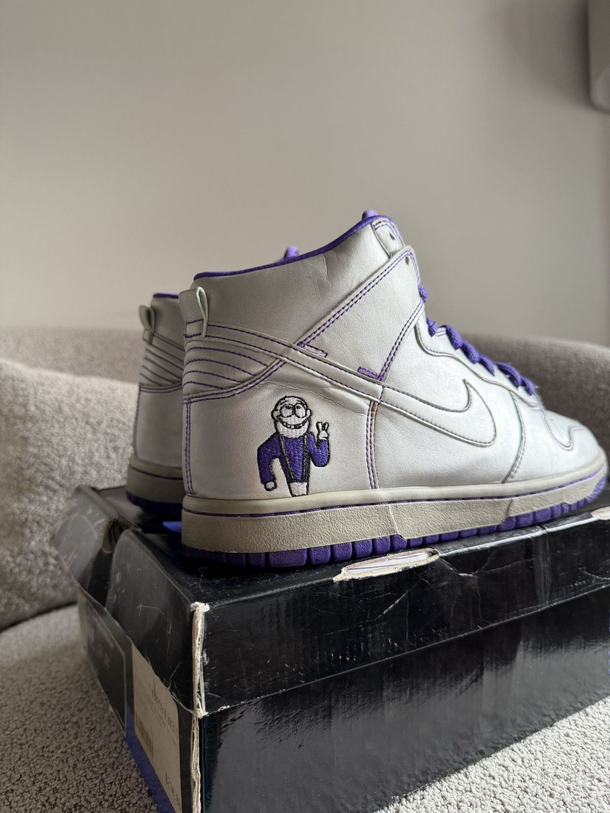Nike SB Nike SB Dunk High “Dinosaur Jr” Size US 8.5 / EU 41-42 - 8 Thumbnail