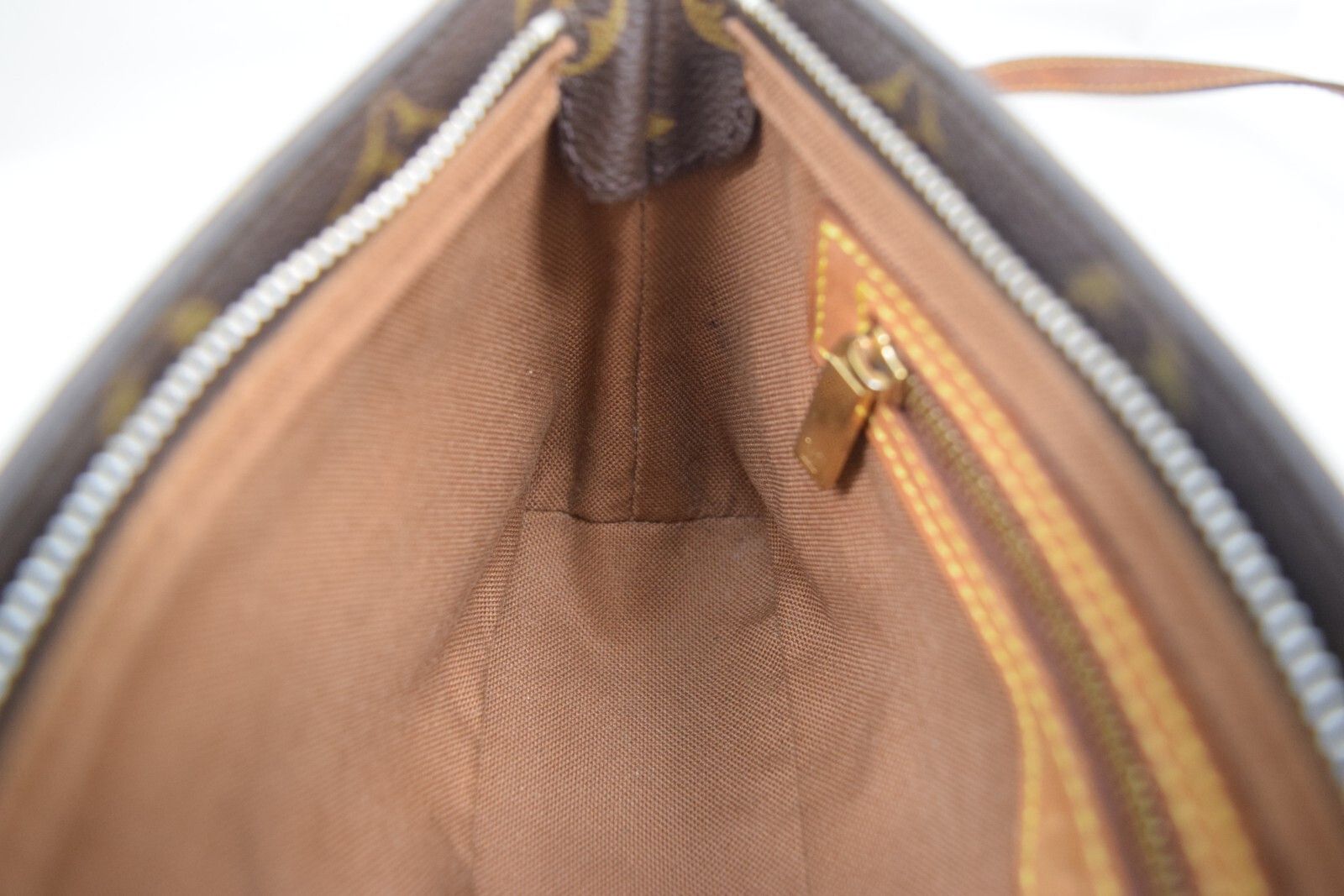 Louis Vuitton Louis Vuitton Trotteur Crossbody Bag Monogram Canvas M51240 Size ONE SIZE - 11 Thumbnail
