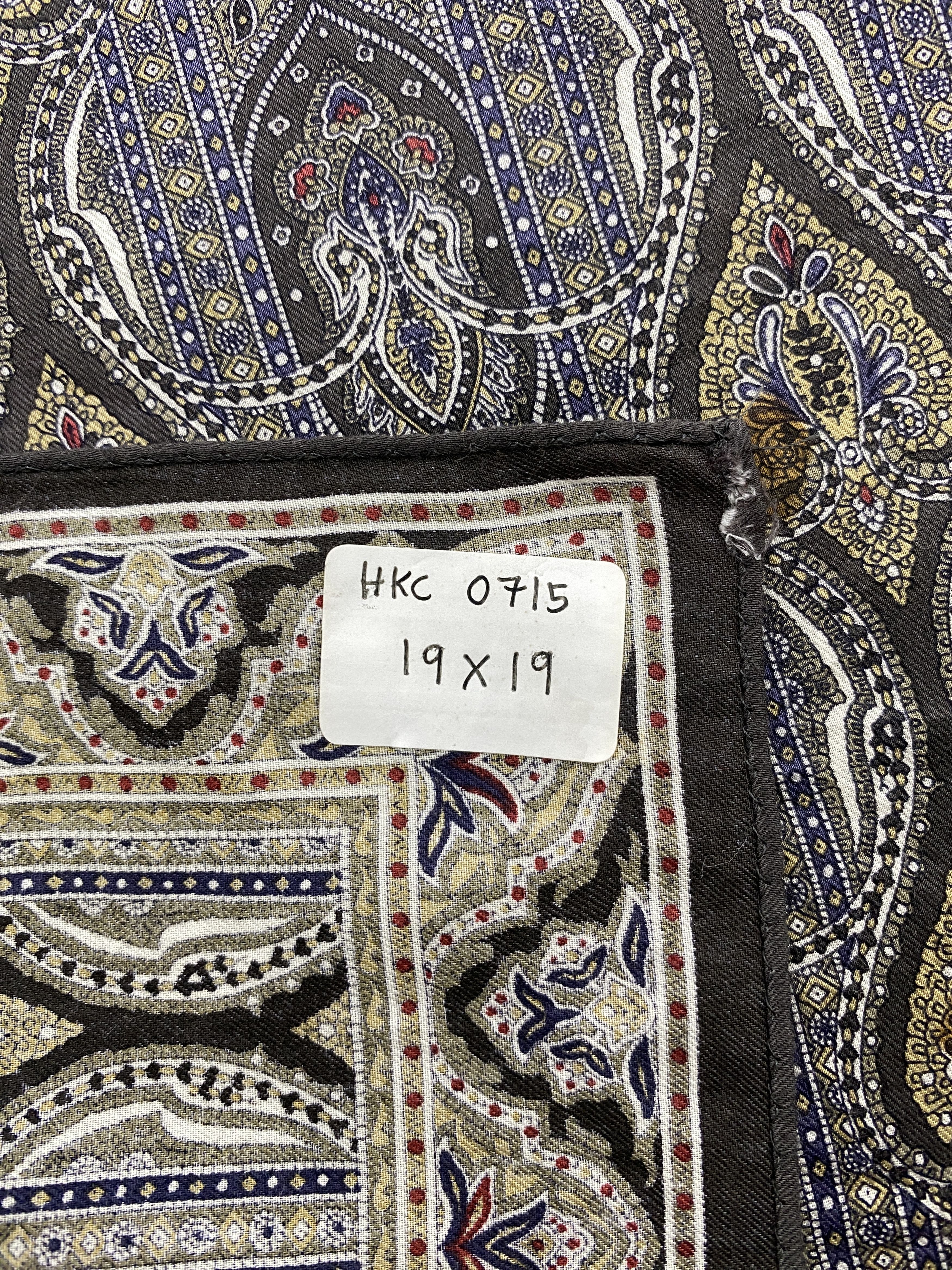 Vintage Yves Saint Laurent Handkerchief /Neckerchief HKC0715 Size ONE SIZE - 7 Thumbnail