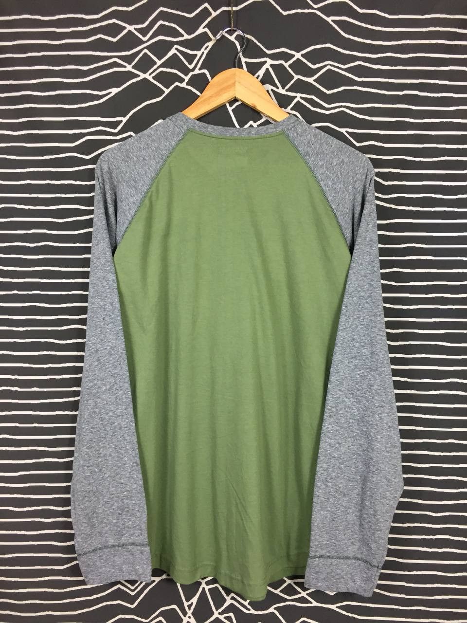 Columbia × Vintage Columbia Sportswear Company Omni-Wick Raglan Tee Size US XL / EU 56 / 4 - 7 Thumbnail