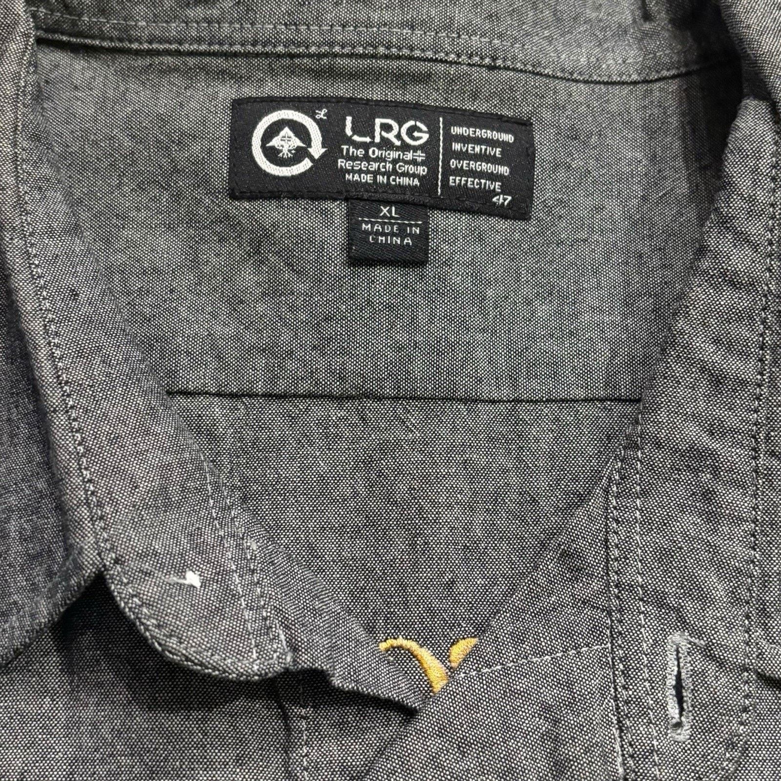 LRG Deadstock Y2K LRG Short Sleeve Gray Button Down Patches XL Size US XL / EU 56 / 4 - 4 Thumbnail