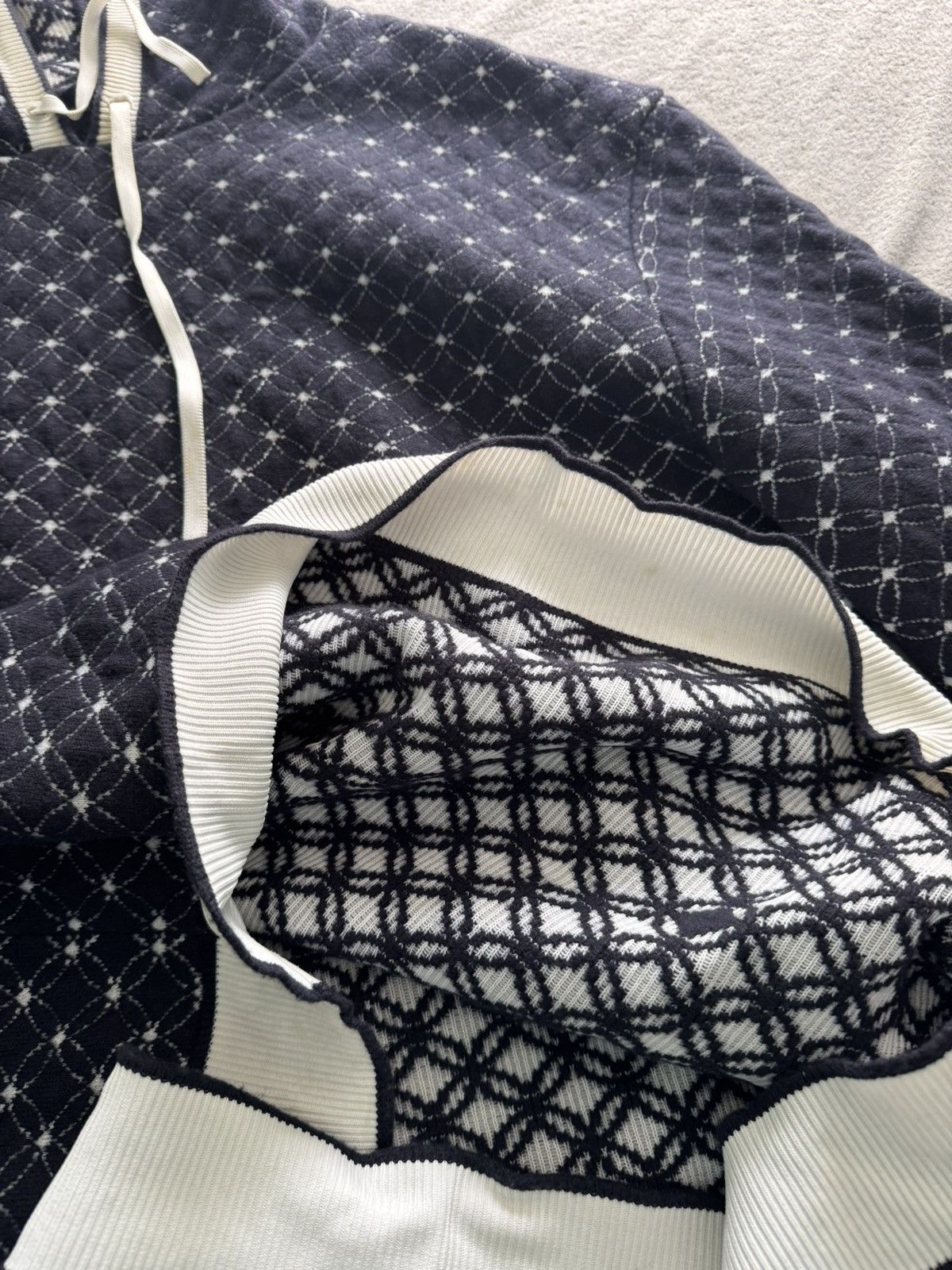 Louis Vuitton Louis vuitton hoodie size xxl Size US XXL / EU 58 / 5 - 12 Thumbnail