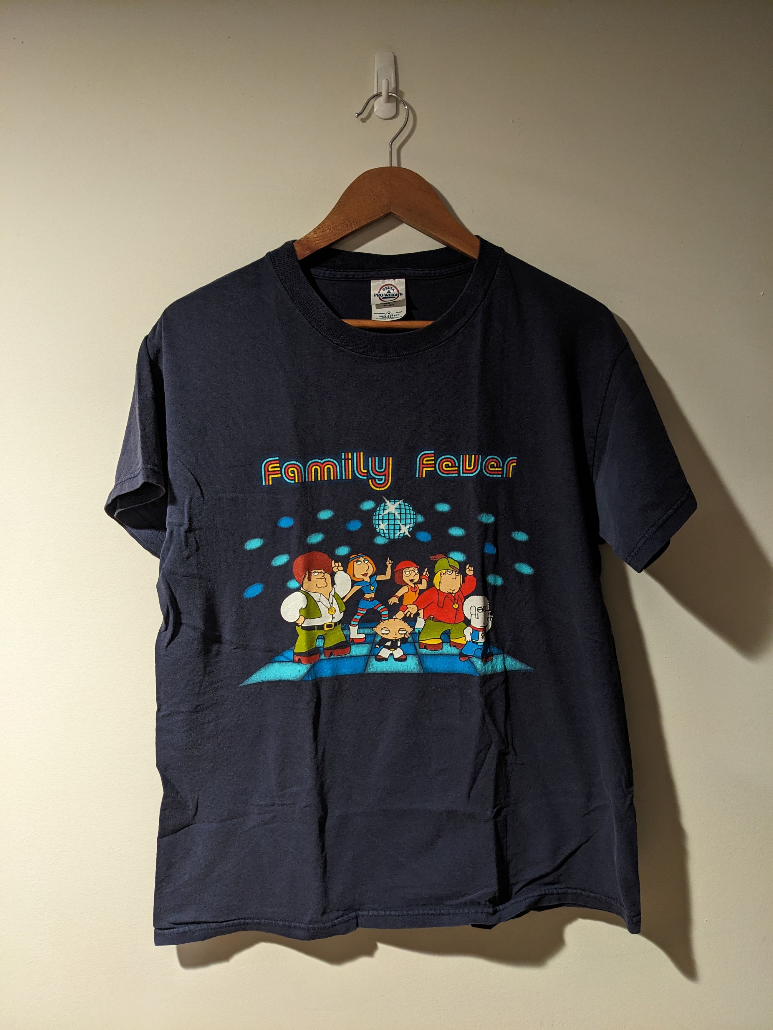 Cartoon Network × Vintage Vintage 2003 Family Guy Disco Dancing Cartoon Medium T-Shirt Size US M / EU 48-50 / 2 - 1 Thumbnail