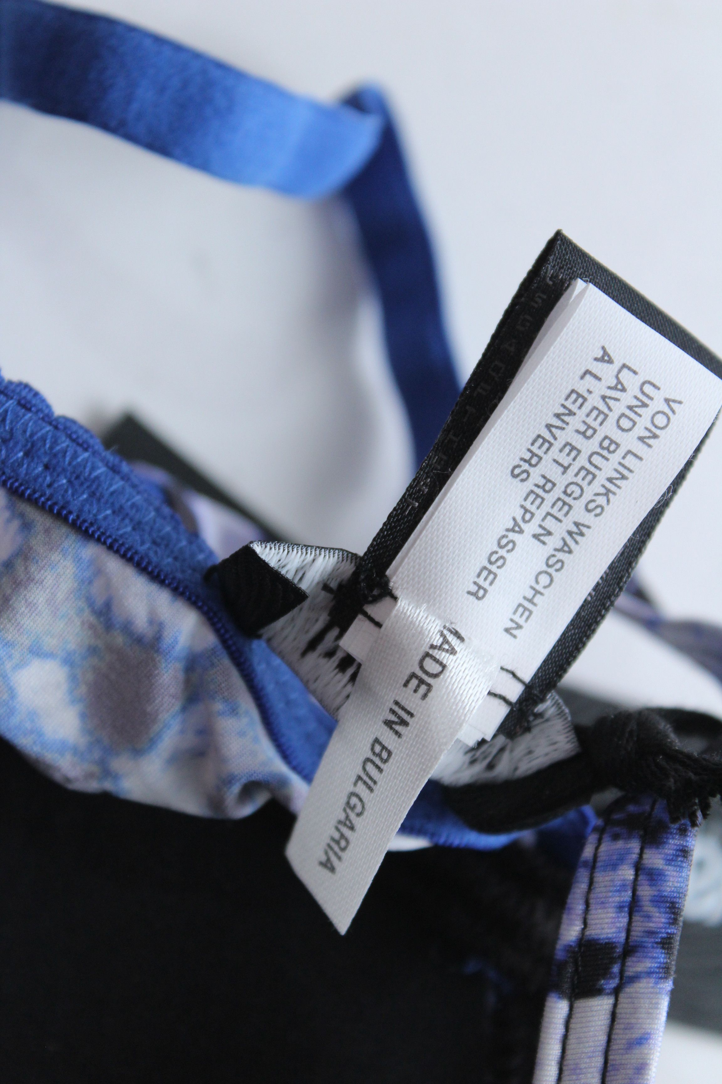 Just Cavalli Just Cavalli Swimsuit New Size B/34US/34GB Rare Hype Size S / US 4 / IT 40 - 12 Thumbnail