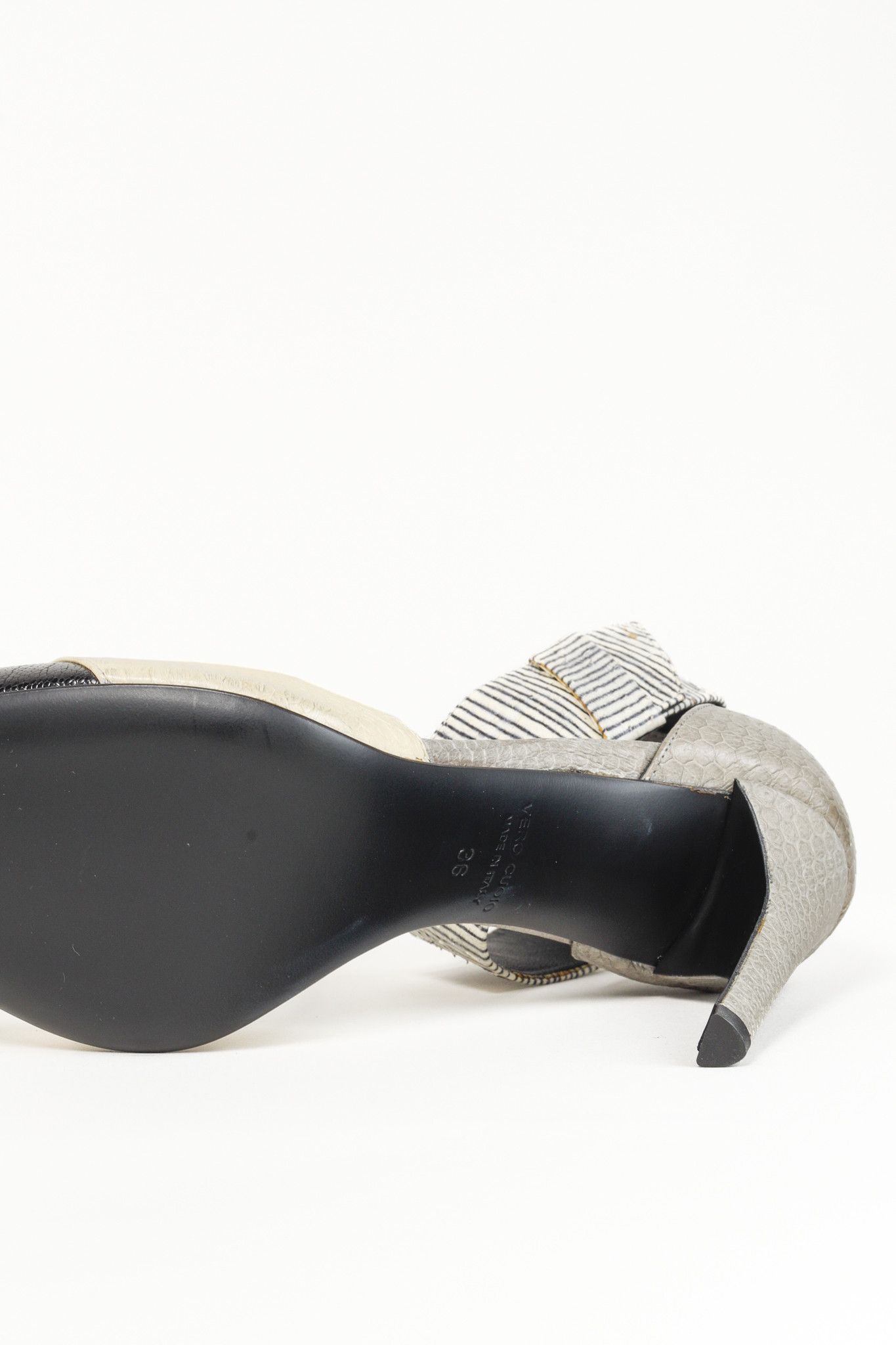 Mugler Mugler Black & White Mix-Material Strap Heels Size US 5.5 / IT 35.5 - 5 Thumbnail
