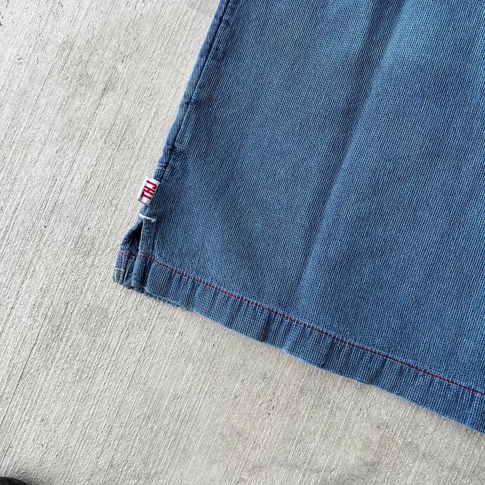 Vintage Vintage Tommy jeans y2k denim button up graphic t shirt Size US L / EU 52-54 / 3 - 8 Thumbnail