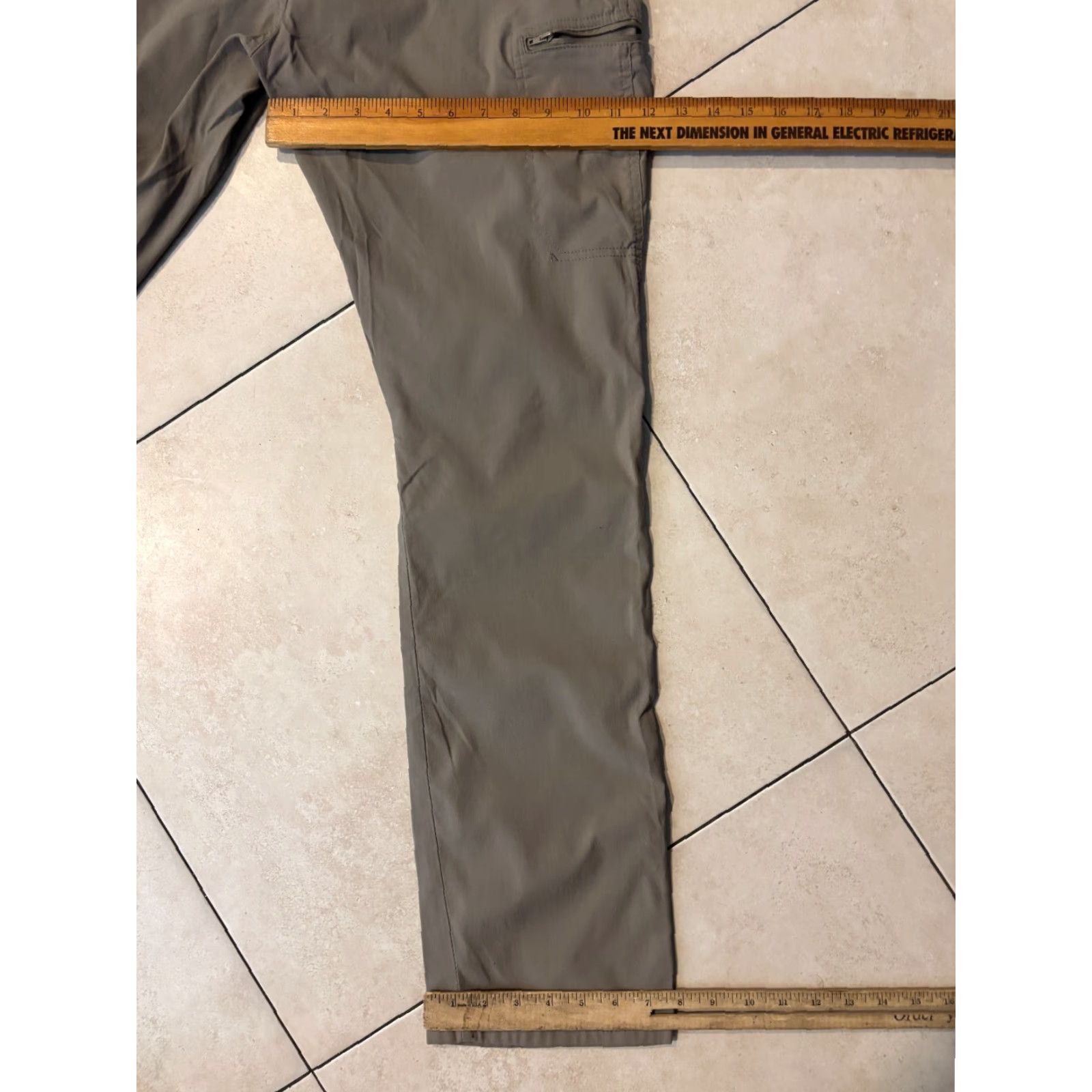 Wrangler Wrangler 10NW788FR Men's Khaki Cargo Pants 34x32 Beige Flat Front Pockets Cargo Mens 34in Inseam Straight 5568 Size US 34 / EU 50 - 7 Thumbnail
