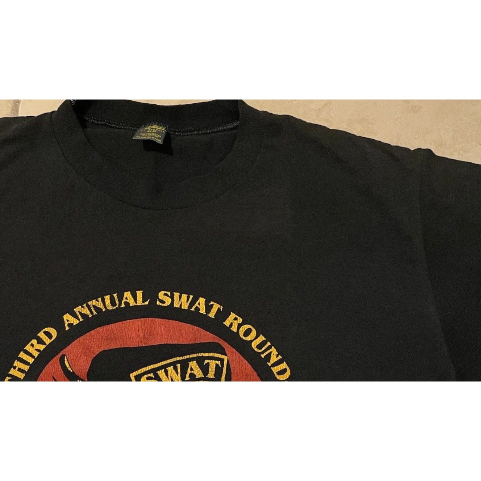 Vintage VINTAGE 80s SWAT Team Round Up Faded Shirt L Black Single Stitch Graphic Tee Mens Size US L / EU 52-54 / 3 - 6 Thumbnail
