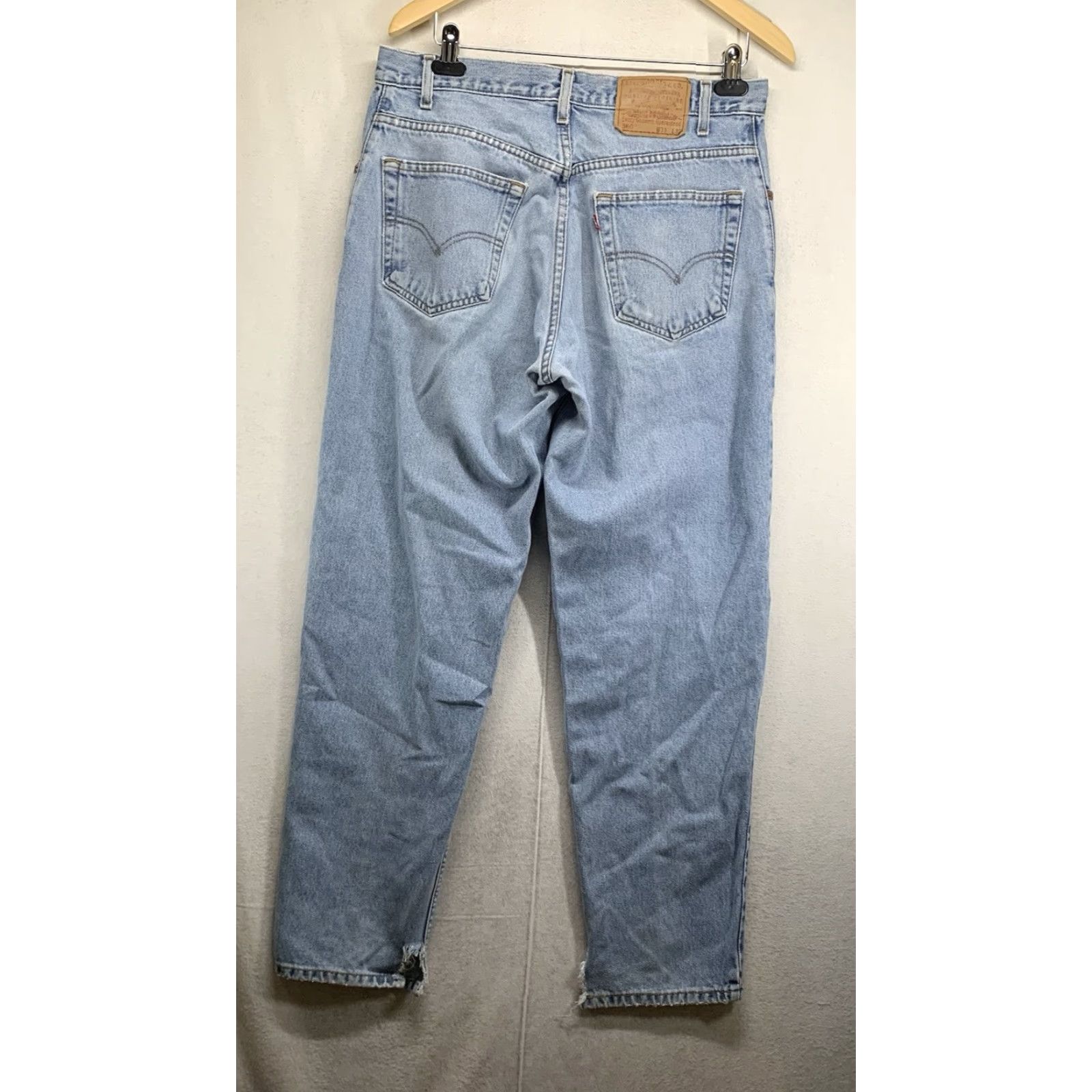 Levi's VINTAGE Levi's 560 Jeans Men 33x32 Blue Distressed Tapered 90s Grunge Size US 33 - 2 Thumbnail
