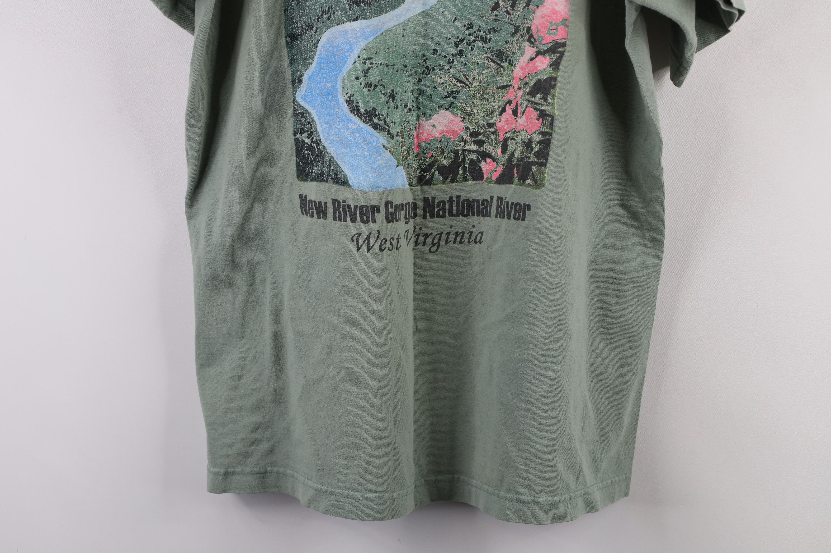 Vintage Vintage 90s Streetwear New River Gorge National T-Shirt USA Size US L / EU 52-54 / 3 - 13 Thumbnail