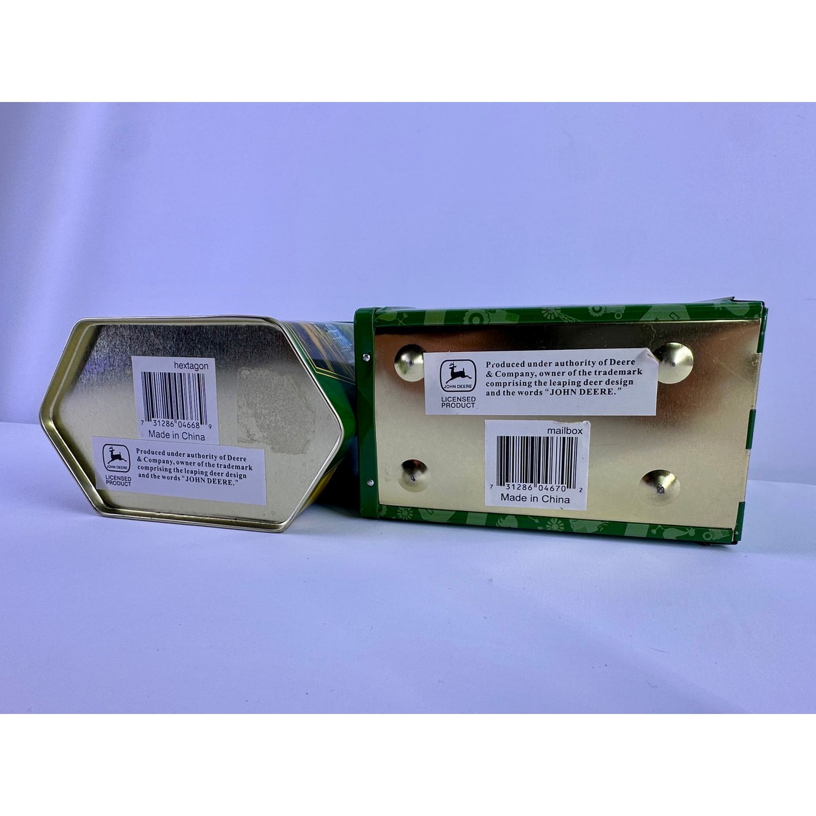 John Deere John Deere Mini Collection Mail Box & hexagon tin D Tractor Size ONE SIZE - 6 Thumbnail