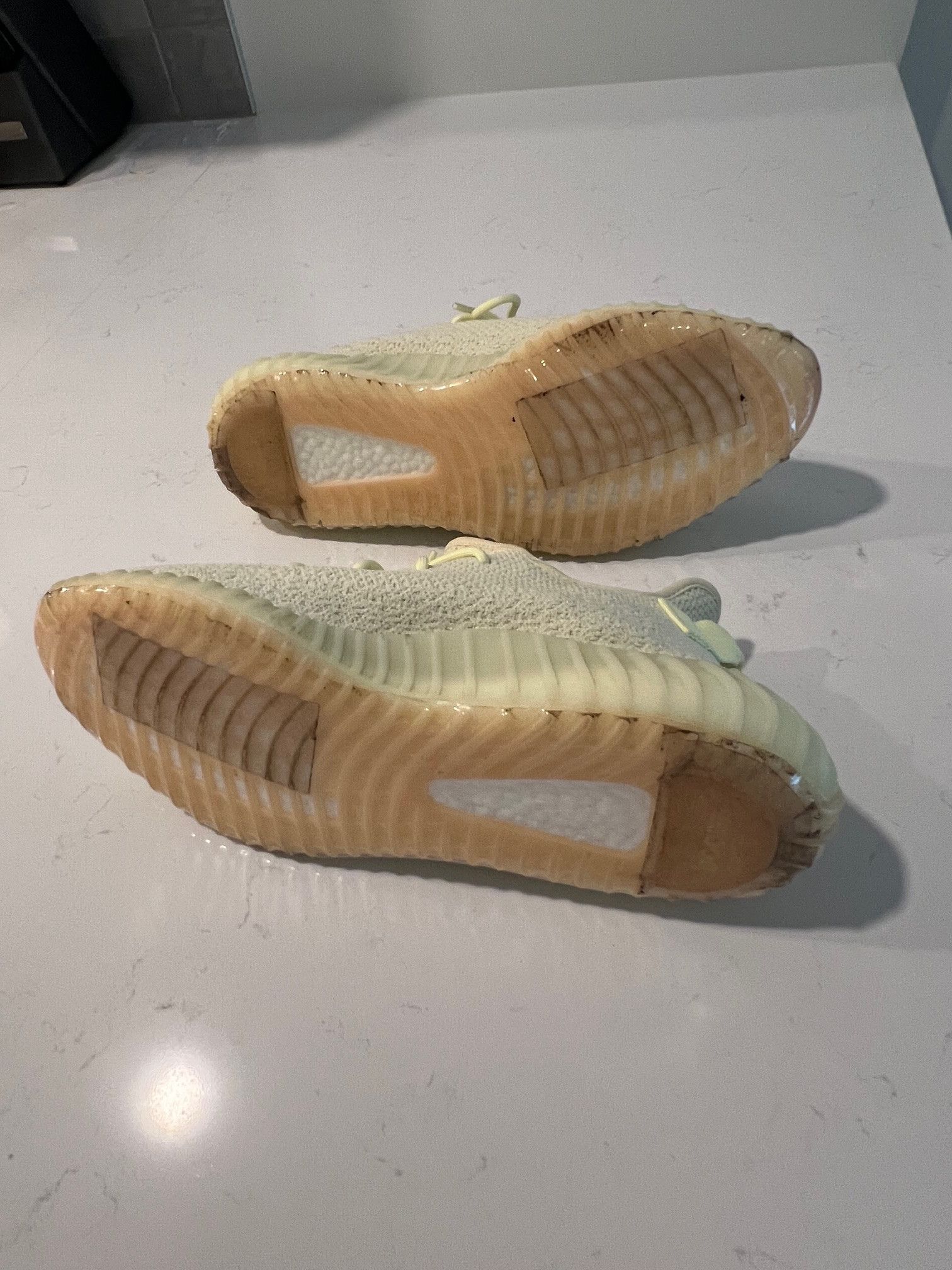 Adidas × Kanye West Yeezy Boost 350 V2 - Butter Size US 12 / EU 45 - 5 Thumbnail