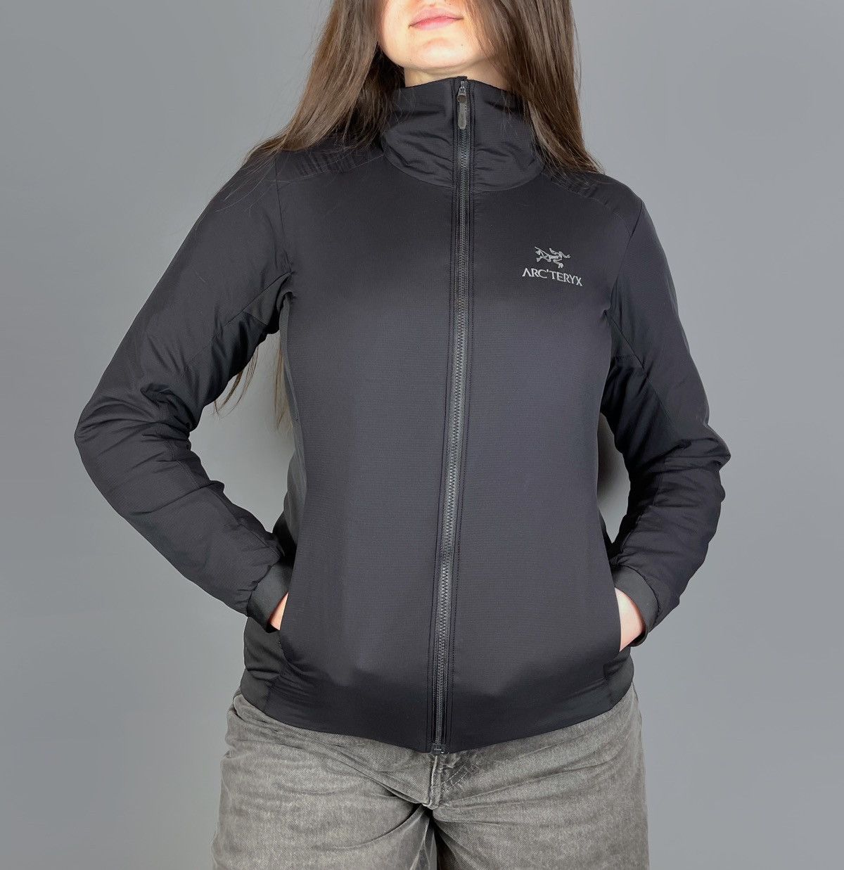 Arc'teryx Women's AW22 Arc'teryx Atom Jacket Black Insulated Size XS Size XS / US 0-2 / IT 36-38 - 24 Thumbnail