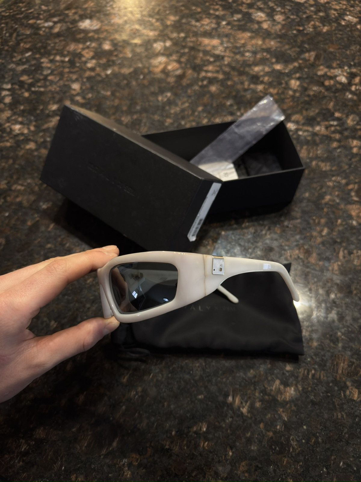 1017 ALYX 9SM Alyx sunglasses and white Size ONE SIZE - 2 Thumbnail