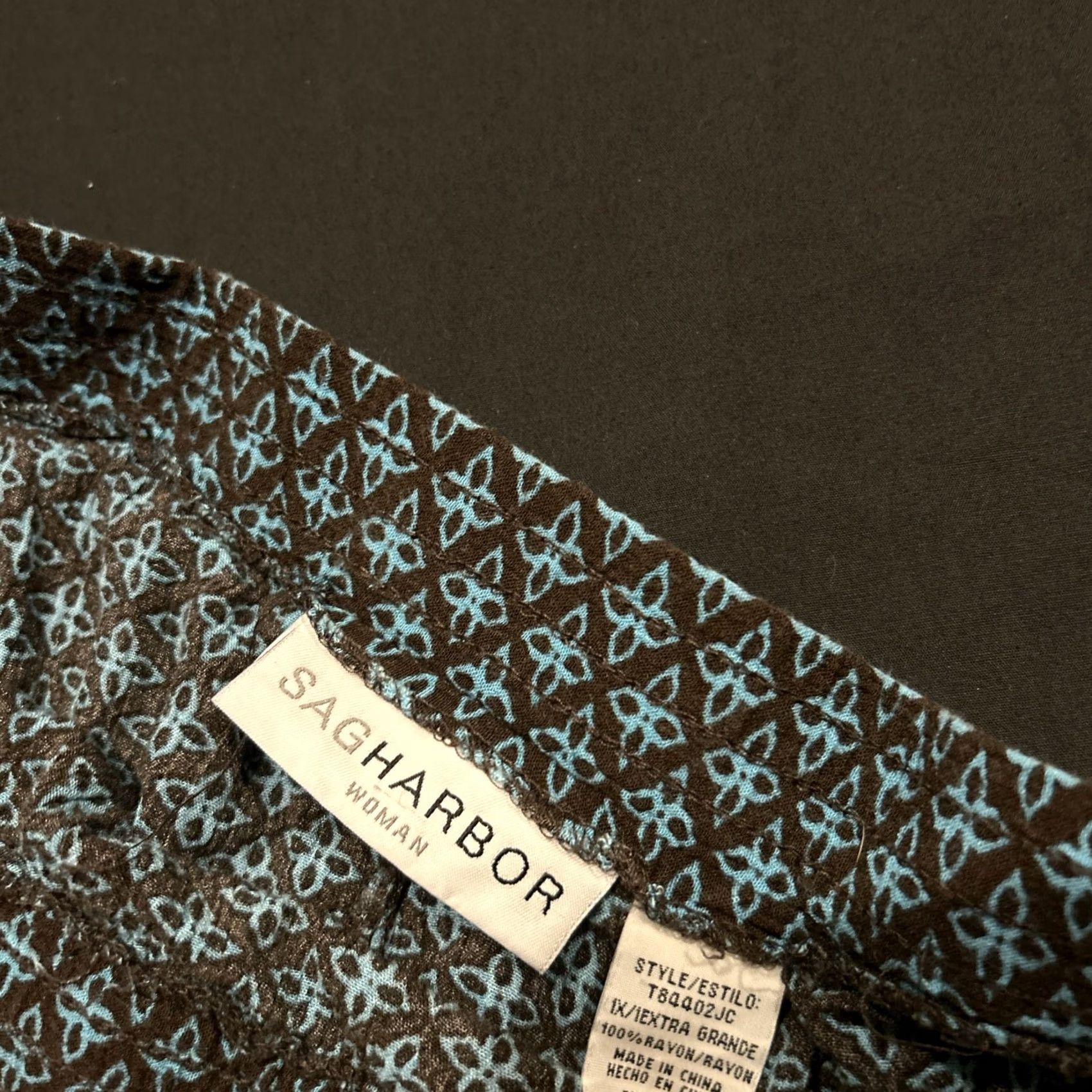 Vintage Sag Harbor Women’s 1X Skirt A-Line Teal Black Rayon Midi Plus Size 1X Geometric Flower Lined Casual Sag Harbor Womens Clothing Size 40" / US 18 - 2 Thumbnail