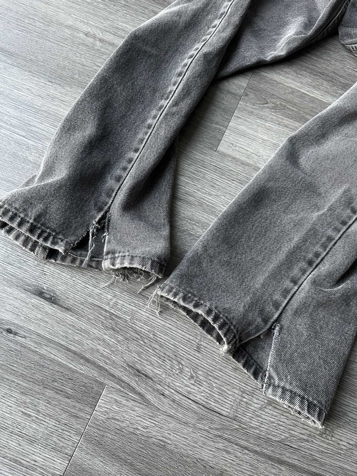 Levi's Vintage Levi’s 550 Faded Grey Denim Jeans Size US 32 / EU 48 - 4 Thumbnail