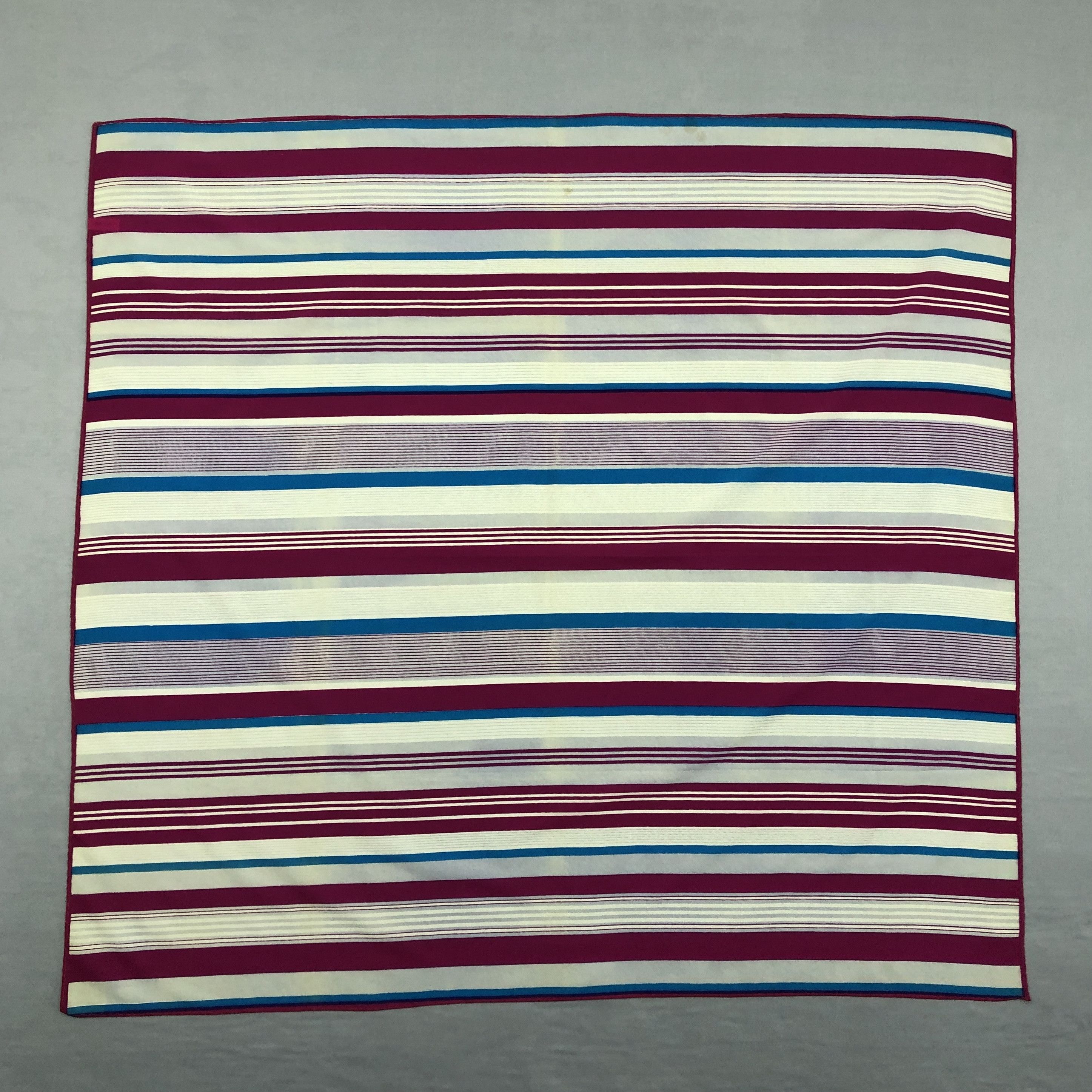 Other × Vintage Vintage Nitiray SILK Scarf Twill Stole Wraps Scarves Size ONE SIZE - 1 Thumbnail
