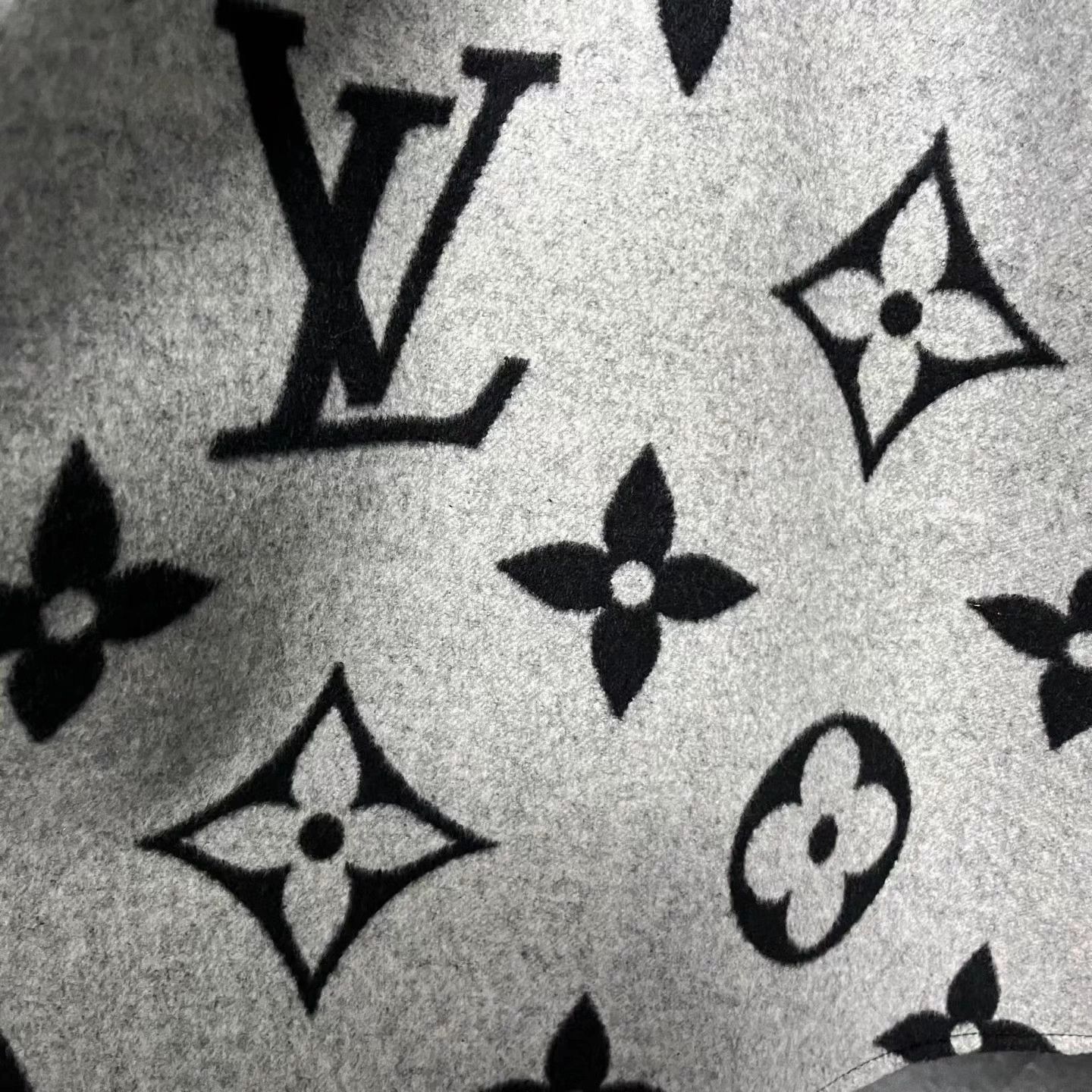 Louis Vuitton LV Black Allover Print Leather Collar Overcoat 38 Size S / US 4 / IT 40 - 5 Thumbnail