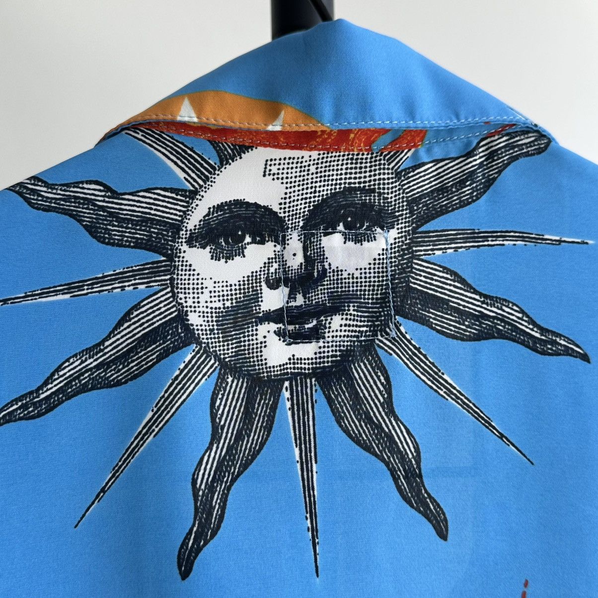 Moschino Rare Vintage 90s Moschino Jeans Sun Print Short Sleeve Shirt Size US M / EU 48-50 / 2 - 16 Thumbnail
