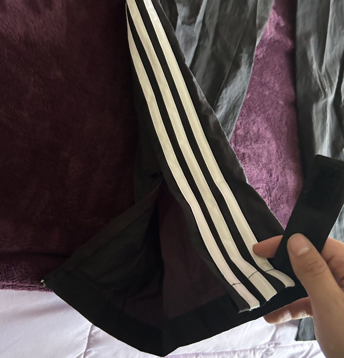 Adidas Vintage Y2K 2000 Adidas Nylon Track Pants Sz L Size US 34 / EU 50 - 4 Thumbnail