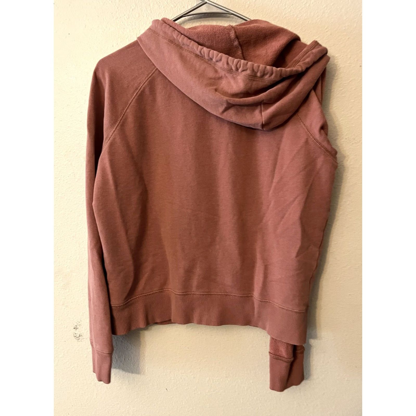 Vintage Aerie Hoodie Women's M Pink Salmon Full Zip Drawstring Pockets Hooded Sweater Shirtless? Size M / US 6-8 / IT 42-44 - 2 Thumbnail