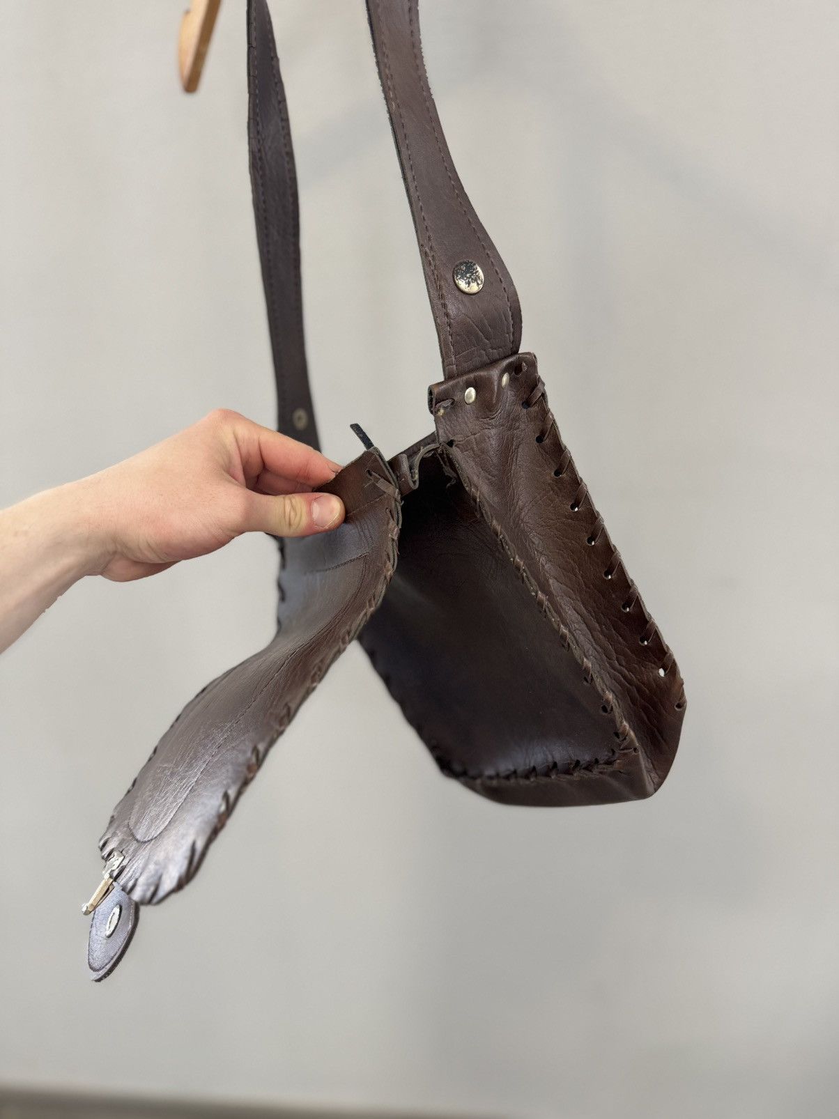 Japanese Brand × Vintage Very crazy mini brown leather bag Size ONE SIZE - 4 Thumbnail