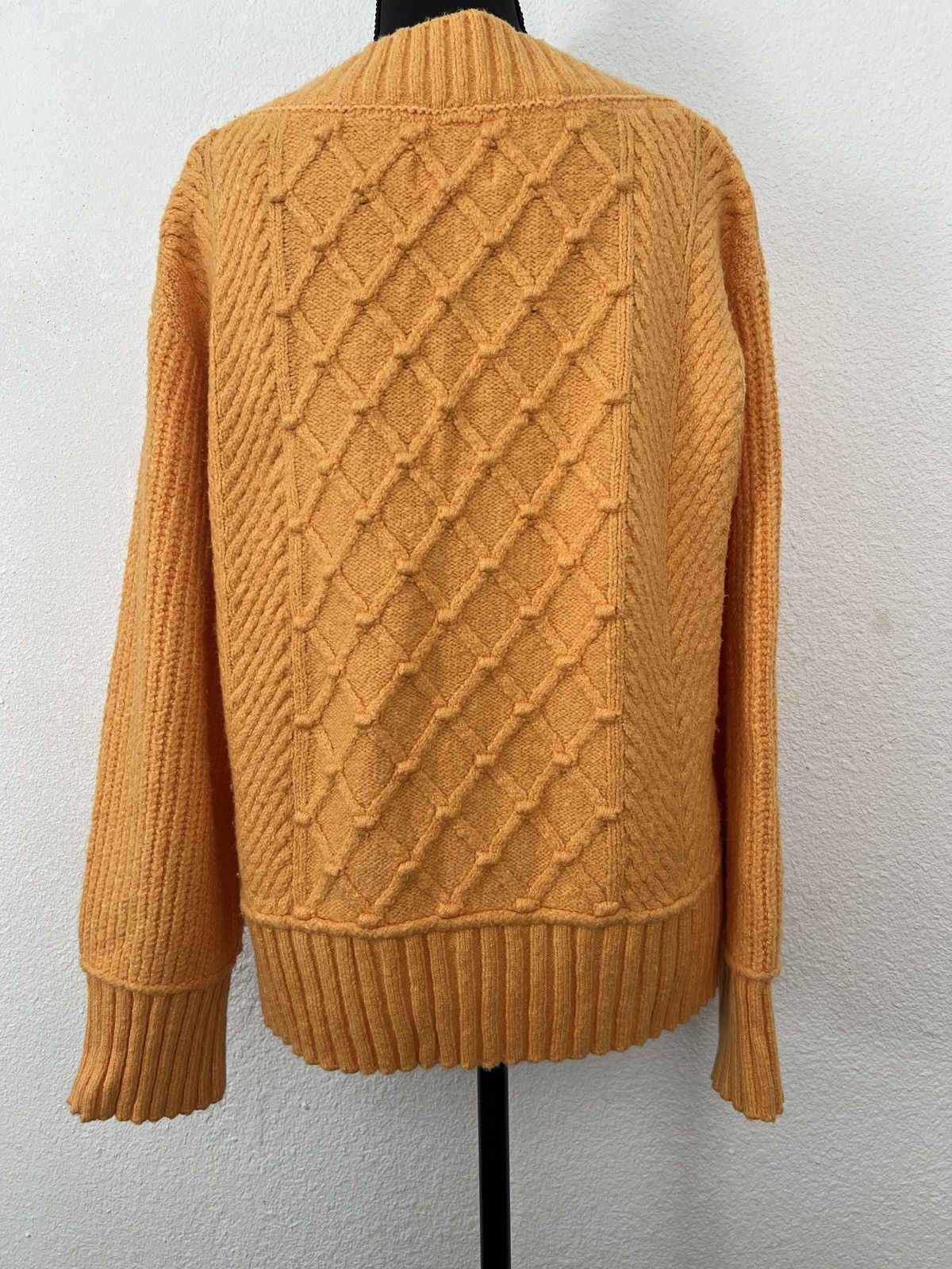 Anthropologie Anthropologie orange V-neck sweater Size S / US 4 / IT 40 - 2 Thumbnail