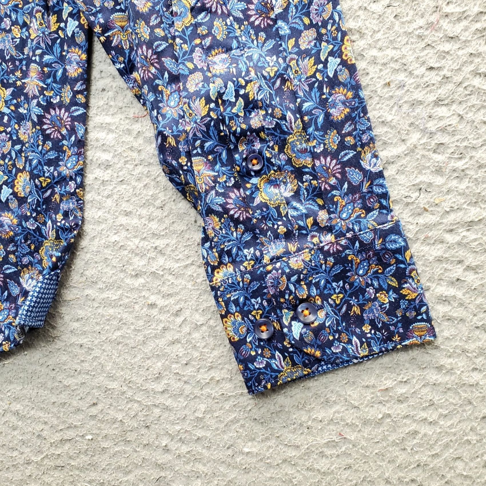 Tallia Tallia Mens Small Multicolor Floral Long Sleeve Button Up Shirt Size US S / EU 44-46 / 1 - 7 Thumbnail