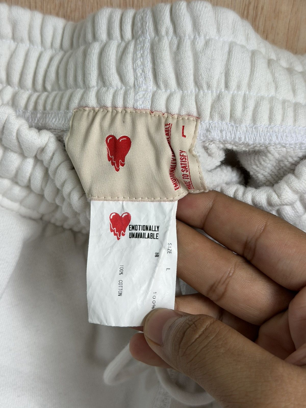 Emotionally Unavailable "EMOTIONALLY UNAVAILABLE" Block Letter Sweatpants Size US 34 / EU 50 - 9 Thumbnail