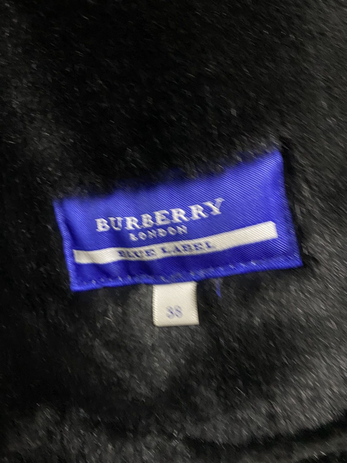 Burberry Burberry sheepskin faux fur B3 style jacket Size XS / US 0-2 / IT 36-38 - 3 Thumbnail
