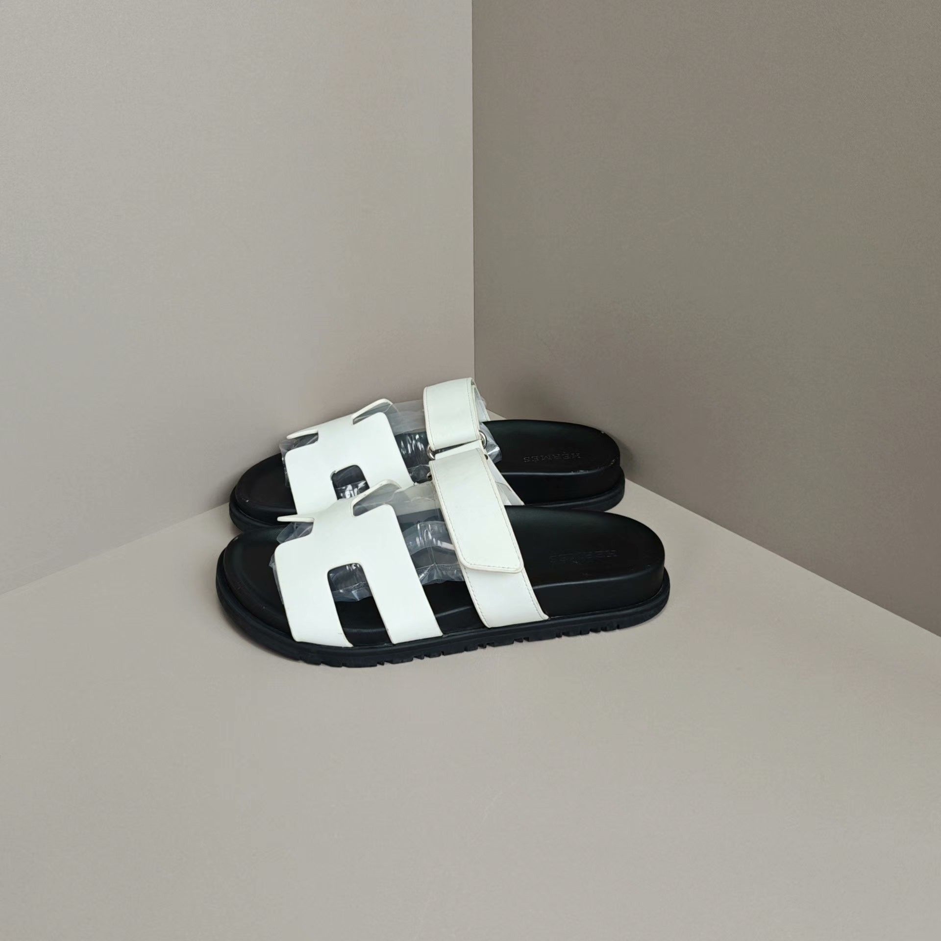 Hermes Hermes Sandals us_6 Women Size US 6 / IT 36 - 1 Thumbnail