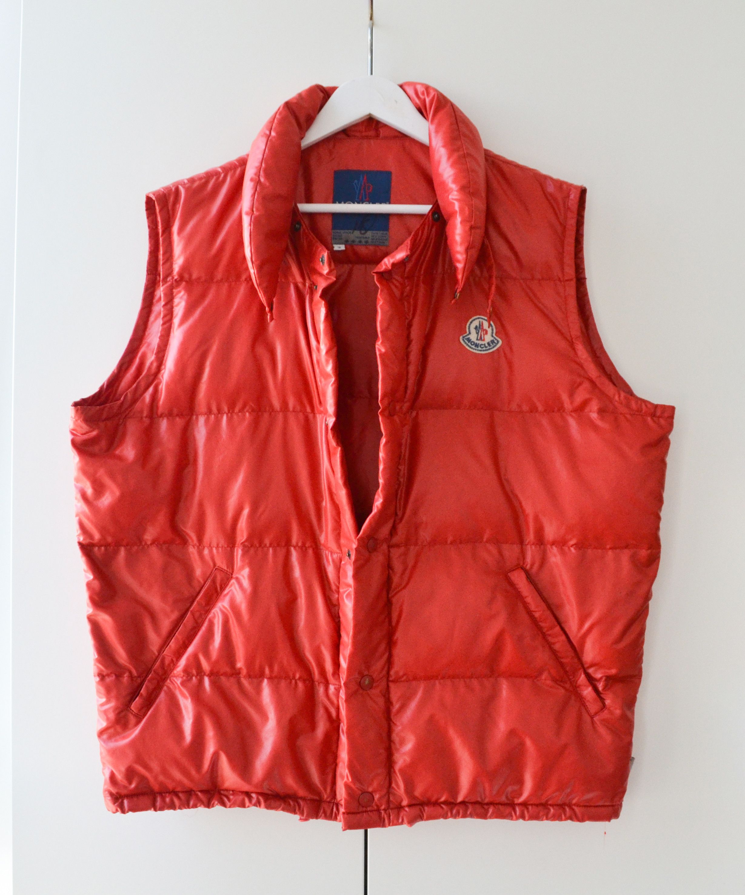 Moncler 🔴 MONCLER Vest Down Jacket Puffer Red 80s 90s Size 3 L Size US L / EU 52-54 / 3 - 3 Thumbnail