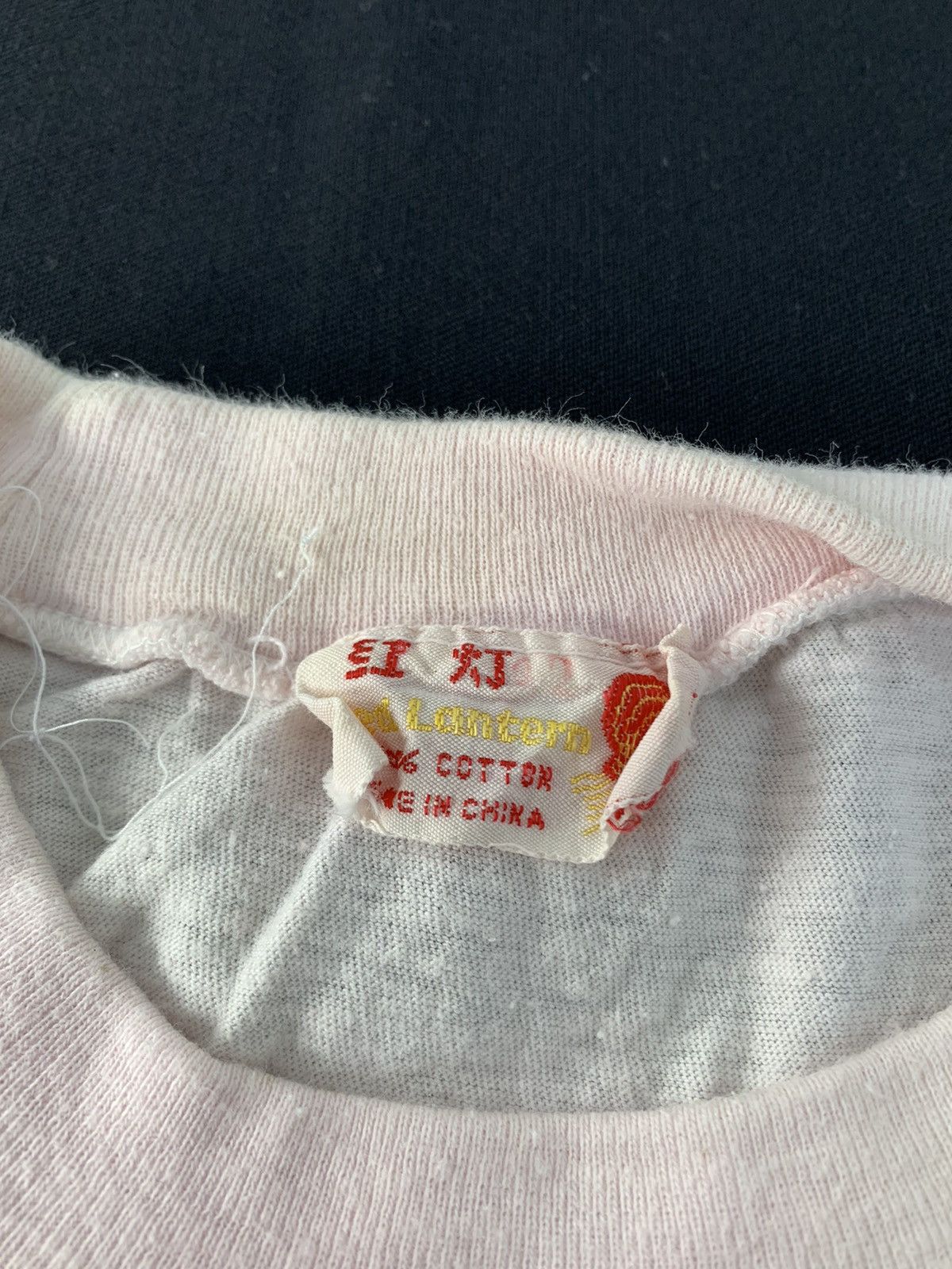 Japanese Brand 90s Red Horse Extra Strong Beer Name Logo Horshoes Tee Size US M / EU 48-50 / 2 - 6 Thumbnail