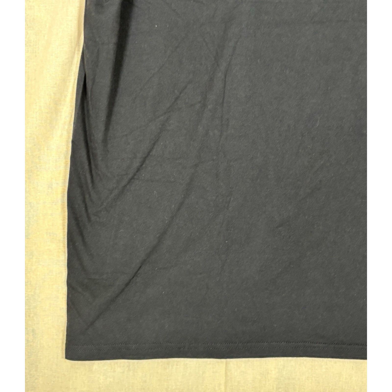 The Unbranded Brand Queen Nation Tribute Band T-Shirt Youth XL Tee Size US L / EU 52-54 / 3 - 14 Thumbnail