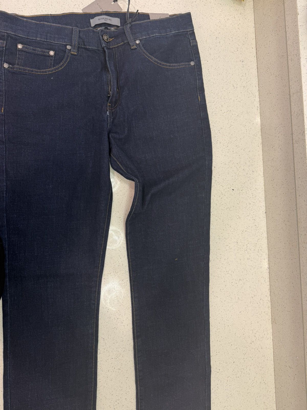 Givenchy Givenchy jeans Size US 34 / EU 50 - 2 Thumbnail