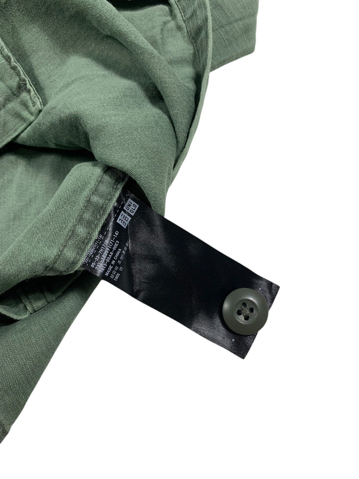 Uniqlo Uniqlo Og 107 Shirt Size US M / EU 48-50 / 2 - 5 Thumbnail
