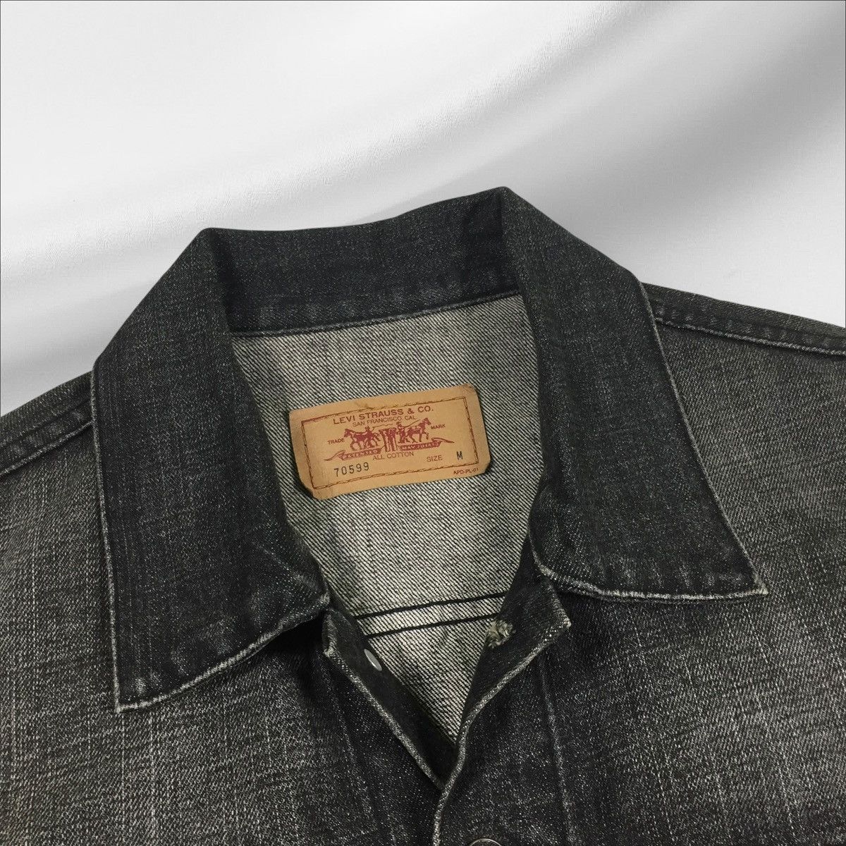 Levi's Vintage Clothing 𝐕𝐈𝐍𝐓𝐀𝐆𝐄 𝐋𝐄𝐕𝐈’𝐒 𝟕𝟎𝟓𝟗𝟗-𝟎𝟎𝟎𝟓 𝐉𝐀𝐂𝐊𝐄𝐓 Size US XXS / EU 40 - 4 Thumbnail