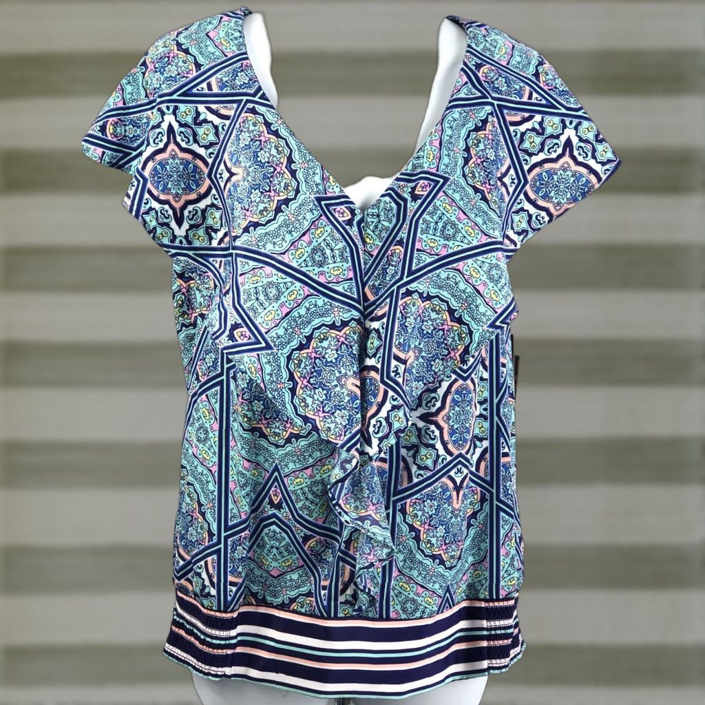 AQUA Attention Blouse Shirt M Aqua Geo Silky Flutter Cap Sleeve NWT Boho Psychedelic Ruffles Geometric Bohemian Nightwear? Size M / US 6-8 / IT 42-44 - 1 Thumbnail
