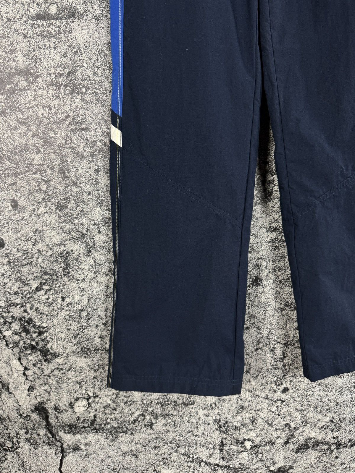 Nike Vintage Nike 72 Track Pants Retro Streetwear Y2K Style Sz S Size US 30 / EU 46 - 5 Thumbnail