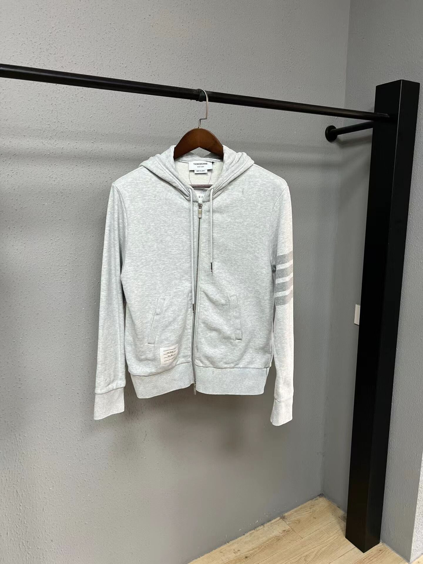 Thom Browne thom browne striped gray hoodie Size US M / EU 48-50 / 2 - 1 Thumbnail