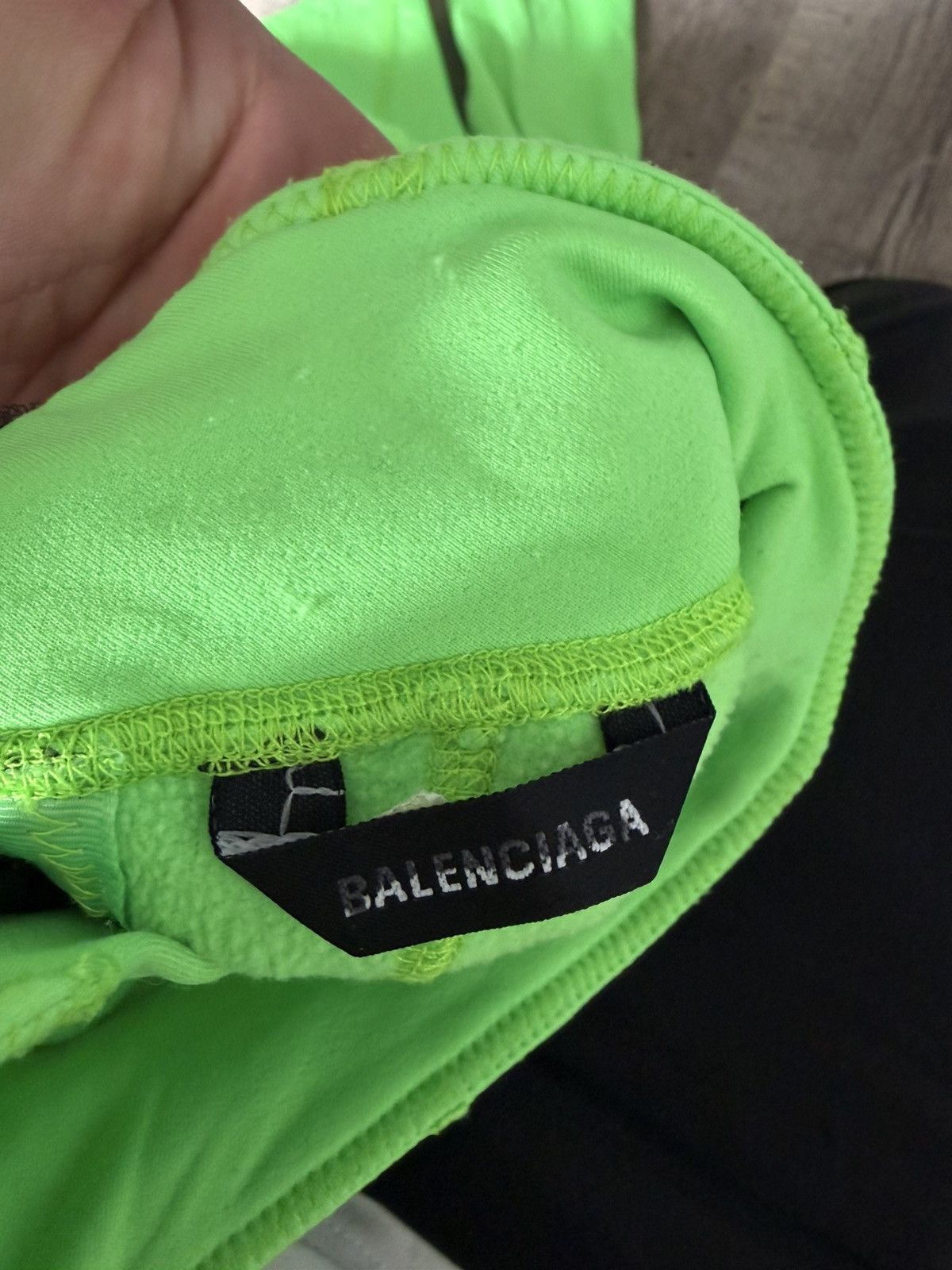 Balenciaga Sample 24 balenciaga demna neoprene zip sweater neongreen Size US S / EU 44-46 / 1 - 8 Thumbnail