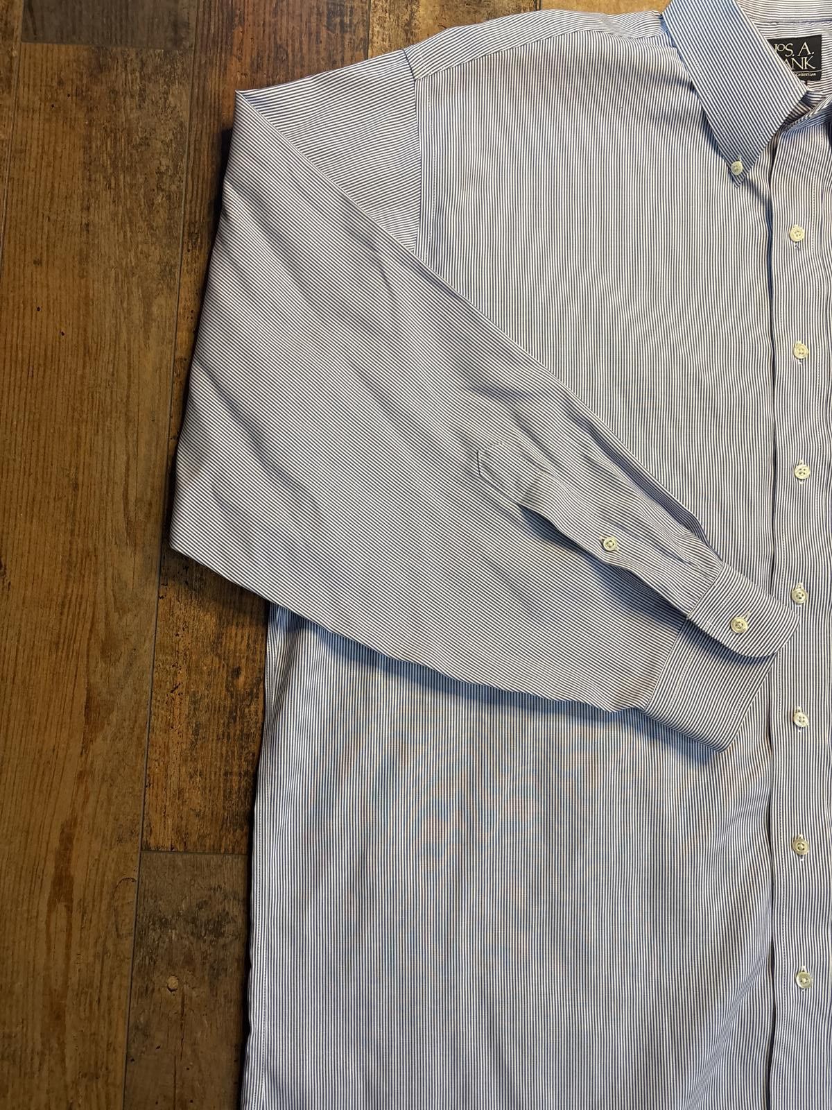 Jos. A. Bank Jos. A. Bank Men's Light Blue Button-Down Dress Shirt Size US M / EU 48-50 / 2 - 2 Thumbnail