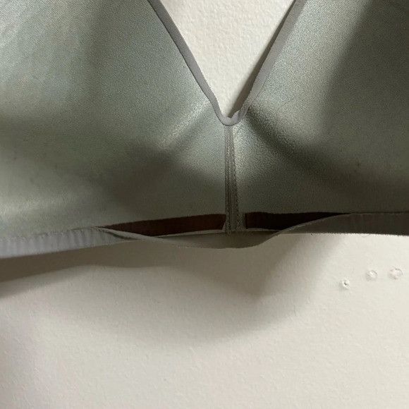 Victoria's Secret Victoria Secret Grey Criss Cross Lace Bra Size ONE SIZE - 3 Thumbnail