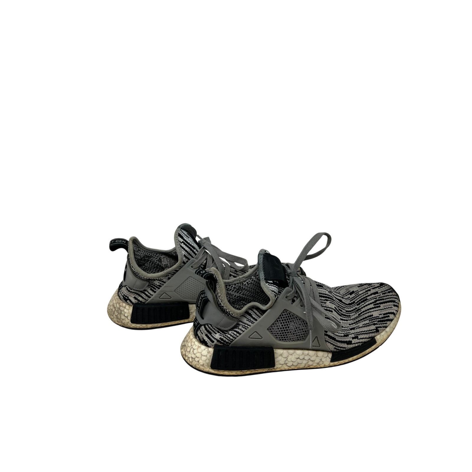 Adidas Adidas NMD R1Glitch Camo Oreo Size US 9.5 / EU 42-43 - 4 Thumbnail