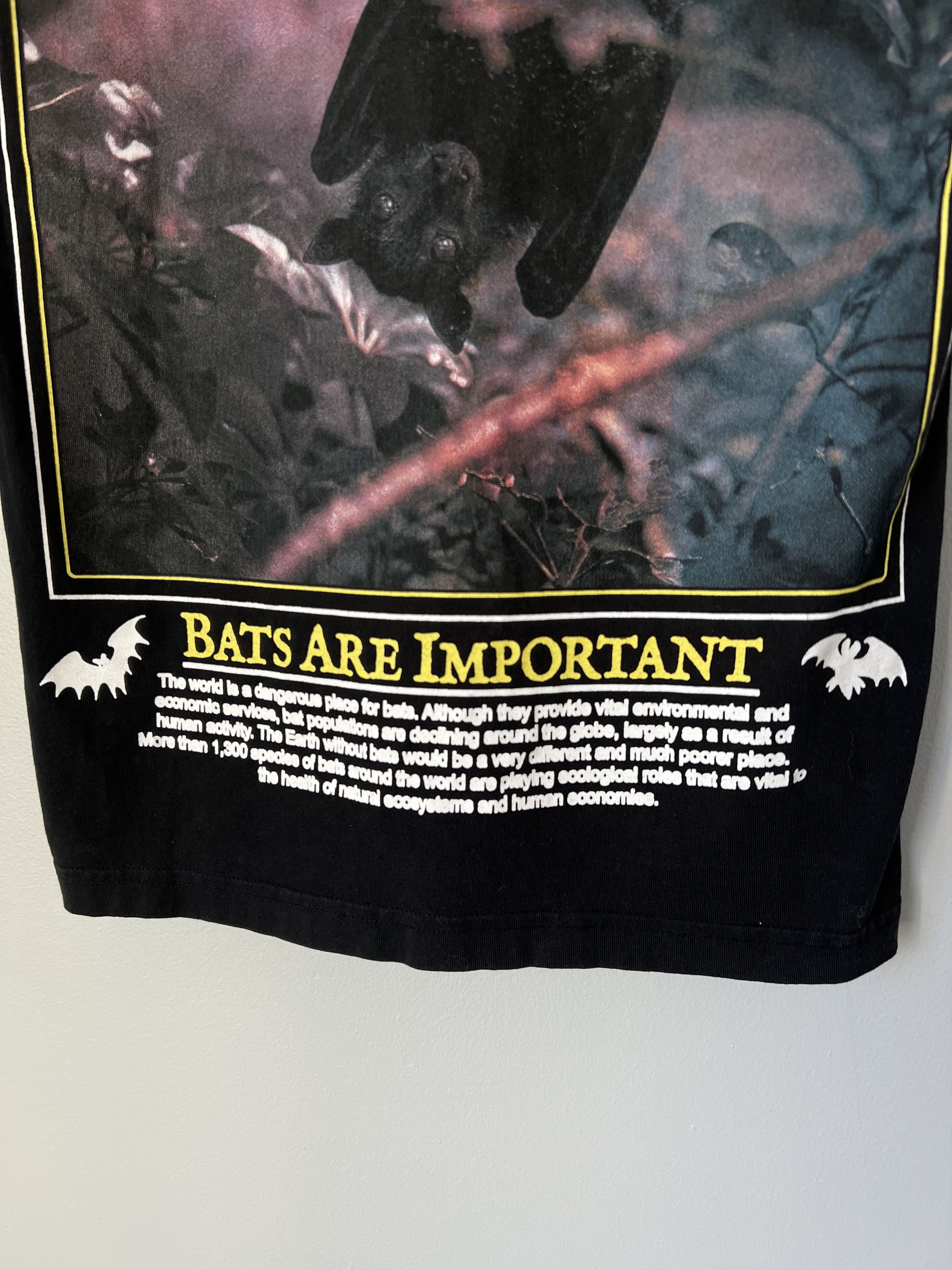 Online Ceramics Online Ceramics Save The Bats Batcon Tee in Black Size US S / EU 44-46 / 1 - 6 Thumbnail