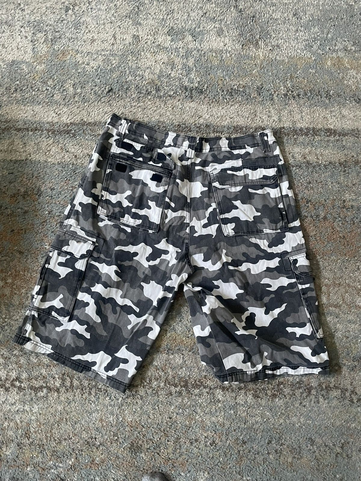 Dickies VTG Journeys Camo Shorts Faded 38 Black Grey White Size US 32 / EU 48 - 7 Thumbnail