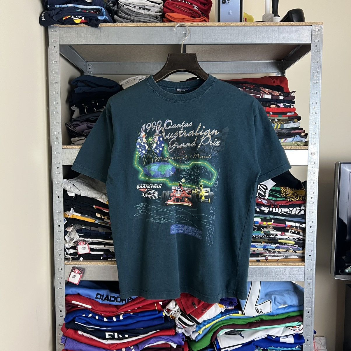 Sports Specialties Rare! Qantas Australia Grand Prix Vintage Tee 1999 Size US XL / EU 56 / 4 - 1 Thumbnail
