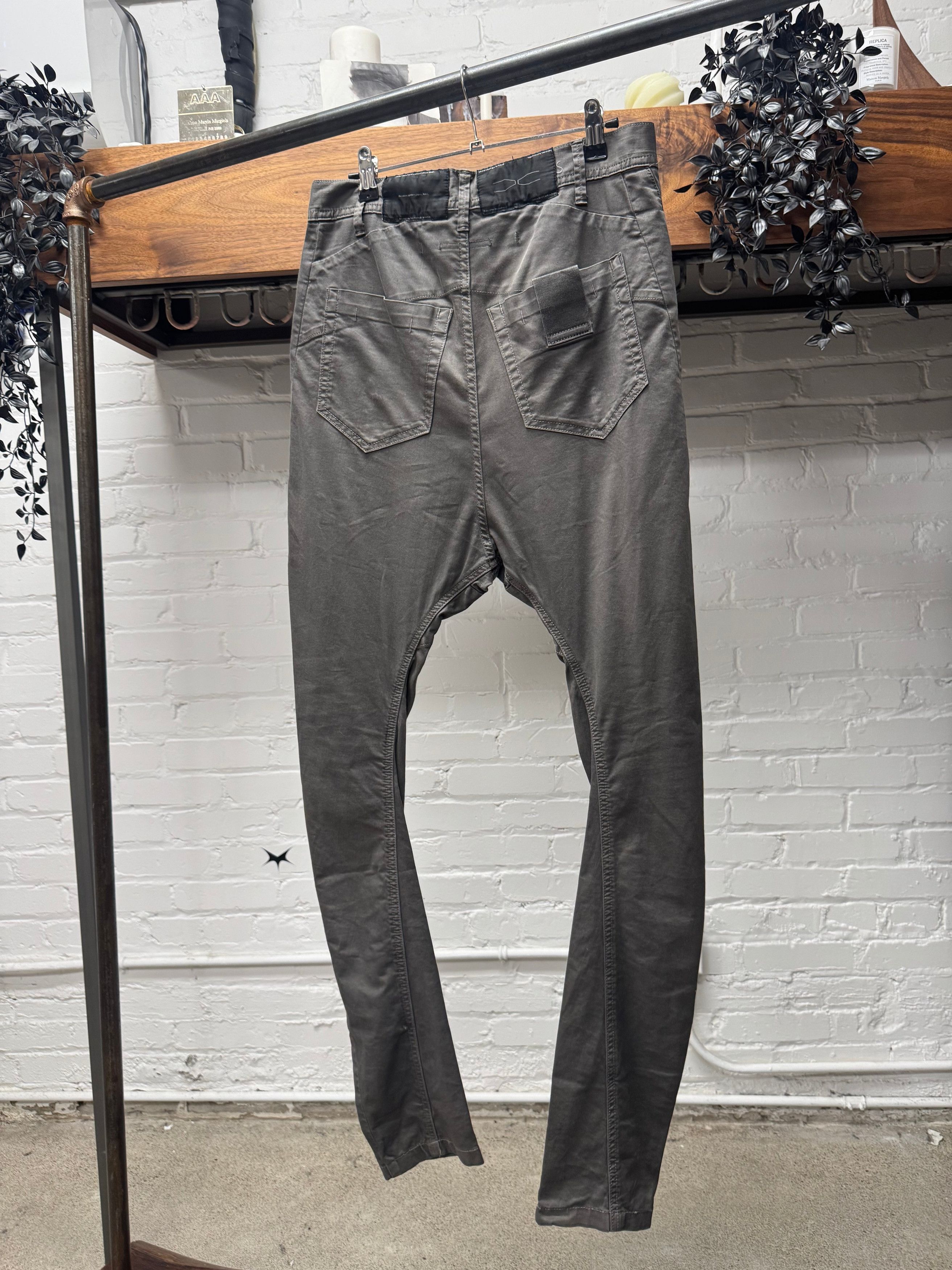 Julius SS2016 Julius 5oz J-Cut Darted Grey Slim Cut Pants Size US 31 - 4 Thumbnail